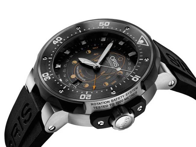 Oris-Pro-Diver-Moon-1