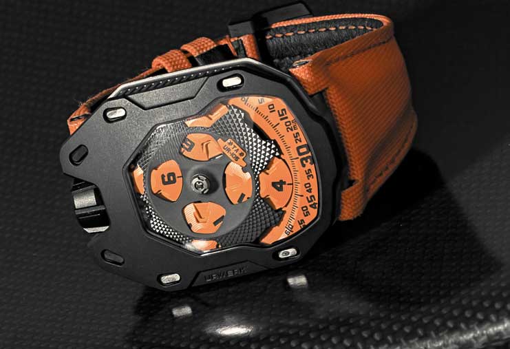 UR-105 TA Black Orange