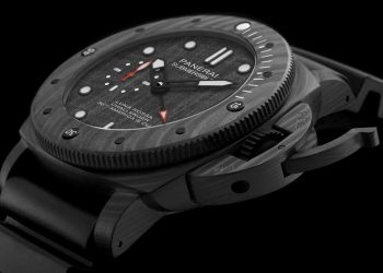 Panerai Submersible Luna Rossa