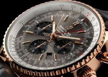 Navitimer B03 Chronograph Rattrapante 45