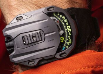 1140.1 Urwerk UR-105 TTH