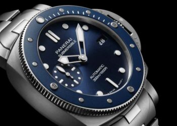 1140.2 Panerai Submersible Blu Notte (Ref. PAM01068)