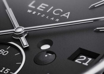 1140.a leica watch close up