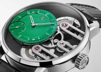 1140 arminstrom Gravity Equal Force Jungle Green