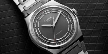 Czapek Antarctique Titanium Dark Sector