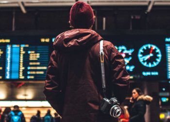 Oslo Central Station, Oslo, Norway, Lizenzfreies Bild von Erik Odin über unsplash