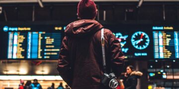 Oslo Central Station, Oslo, Norway, Lizenzfreies Bild von Erik Odin über unsplash