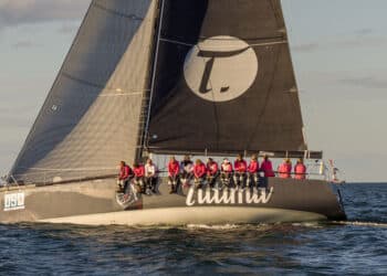 Frauencrew des Tutima Racing Cruiser wird Weltmeister