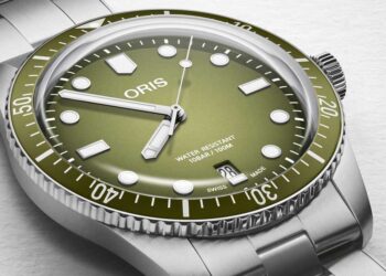 Oris Divers Sixty-Five Date 40.00 mm