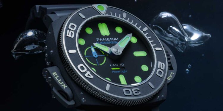 Panerai Submersible Elux LAB-ID (PAM01800)