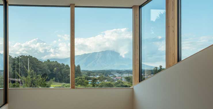 Blick aus dem Grand Seiko Studio zum Berg Iwate