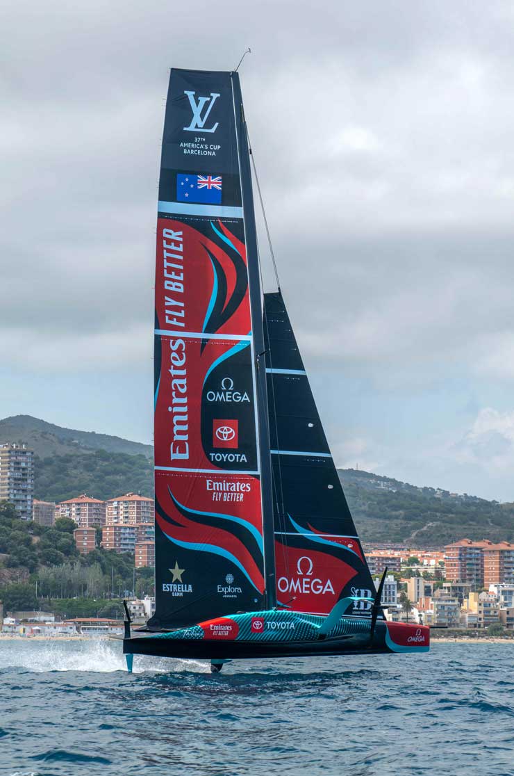 Omega unterstützt das Emirates Team New Zealand beim America´s Cup 2024