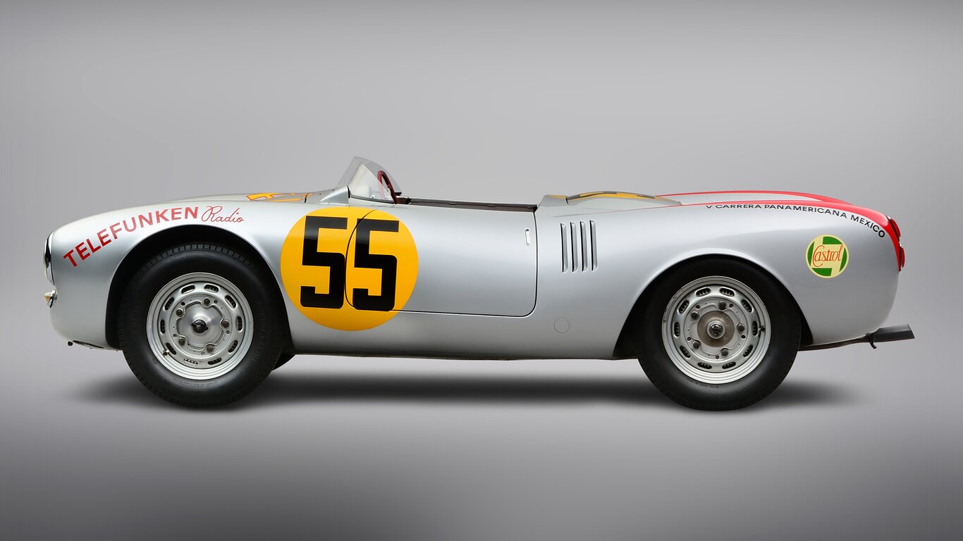 Porsche 550 Spyder Baujahr 1956, Vierzylinder-Boxermotor, Hubraum 1.498 ccm, Leistung 135 PS (99 kW), Höchstgeschwindigkeit 240 km/h (Bild © Porsche Museum)