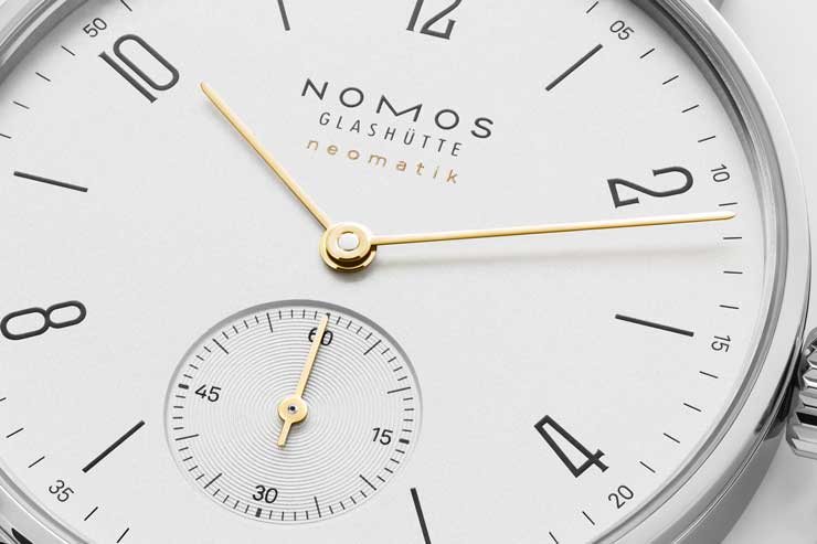 nomos Tangente neomatik doré