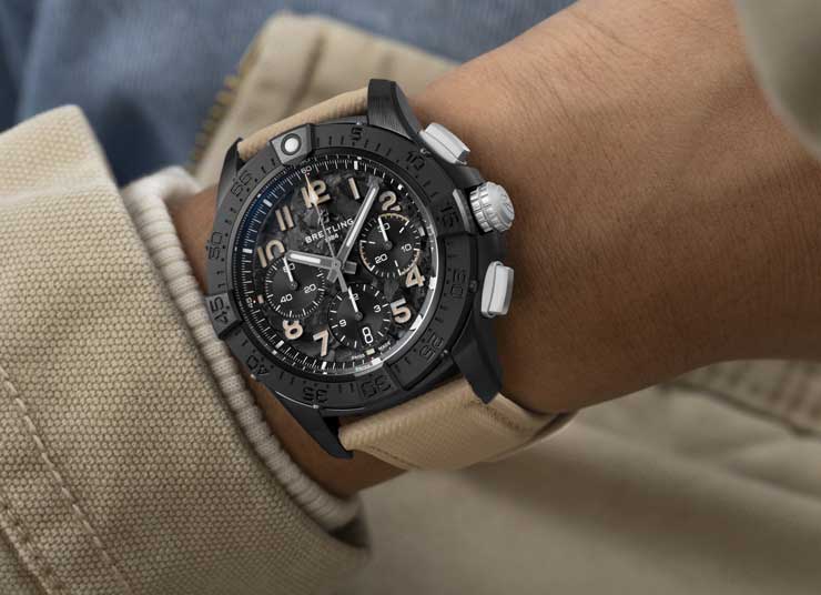 Avenger B01 Chronograph 42 Night Mission9.400 EUR